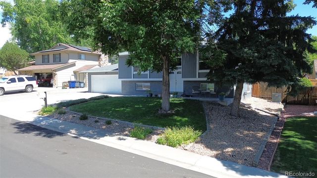 6885 W 69th Place, Arvada, CO 80003