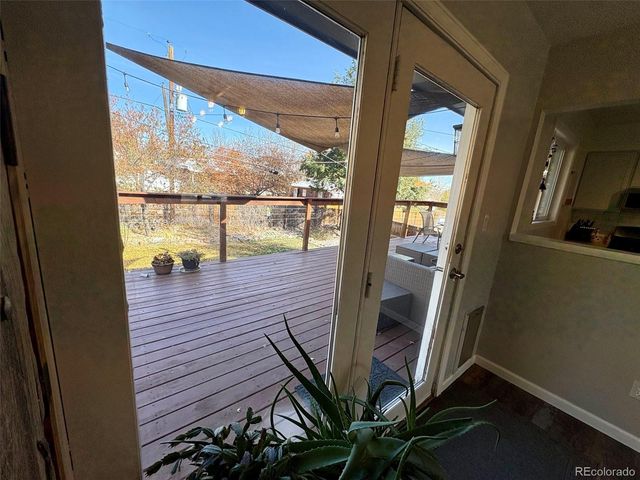 6885 W 69th Place, Arvada, CO 80003