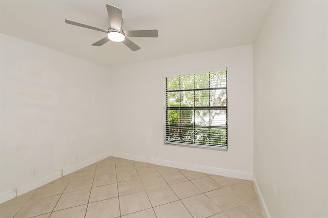 5134 NW 42nd Terrace, Coconut Creek, FL 33073