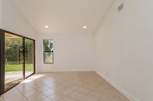 5134 NW 42nd Terrace, Coconut Creek, FL 33073