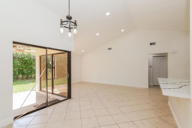 5134 NW 42nd Terrace, Coconut Creek, FL 33073