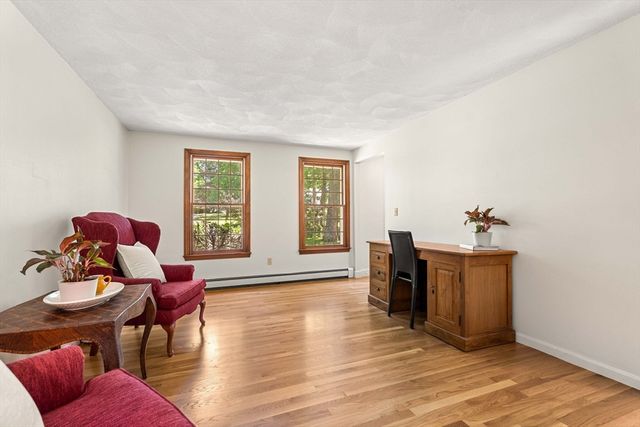 27 Old Homestead Rd, Groton, MA 01450