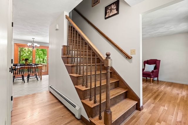 27 Old Homestead Rd, Groton, MA 01450