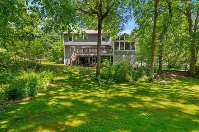 27 Old Homestead Rd, Groton, MA 01450