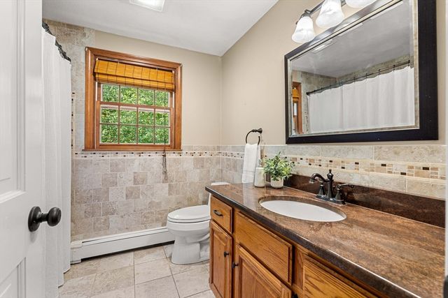 27 Old Homestead Rd, Groton, MA 01450