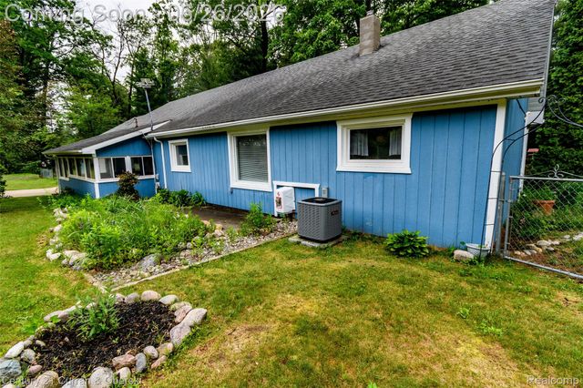 3270 Woods Road, Hayes Township, MI 48625