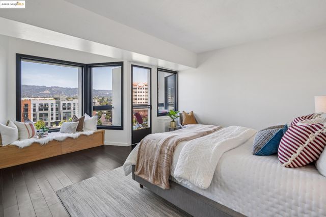 6363 Christie Ave 727, Emeryville, CA 94608
