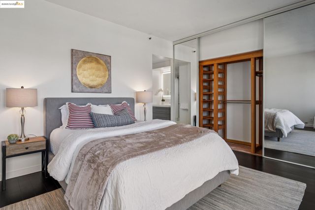6363 Christie Ave 727, Emeryville, CA 94608