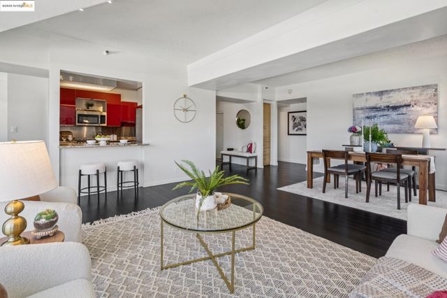 6363 Christie Ave 727, Emeryville, CA 94608
