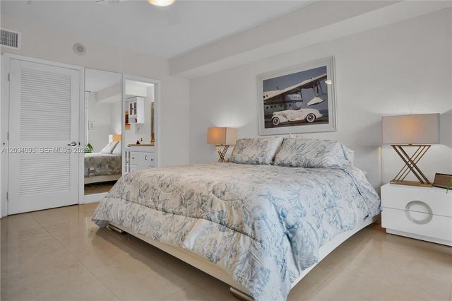 10275 Collins Avenue 315, Bal Harbour, FL 33154
