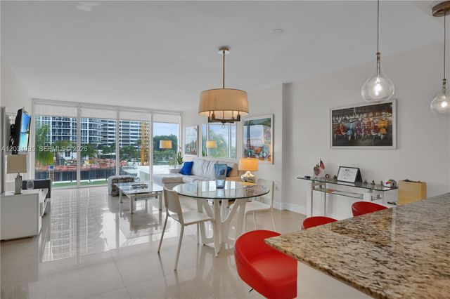 10275 Collins Avenue 315, Bal Harbour, FL 33154