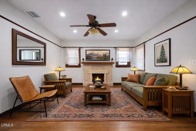 1607 N Avenue 54, Los Angeles, CA 90042