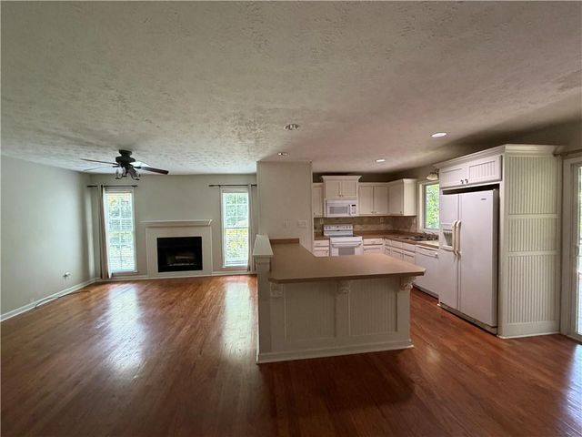1940 Lakewood Road, Cumming, GA 30041