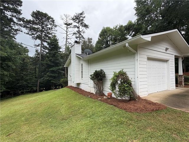 1940 Lakewood Road, Cumming, GA 30041