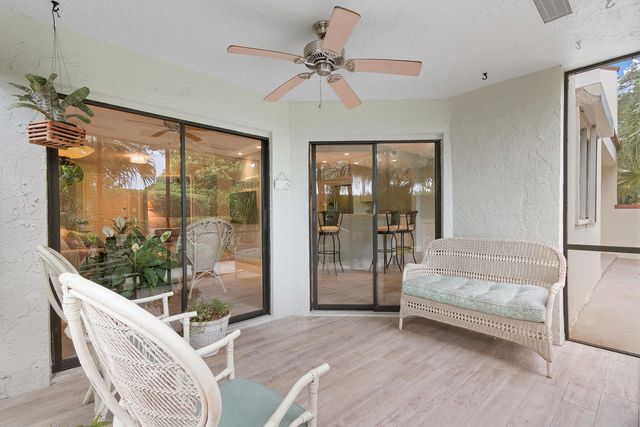 204 SEA OATS Drive D, Juno Beach, FL 33408