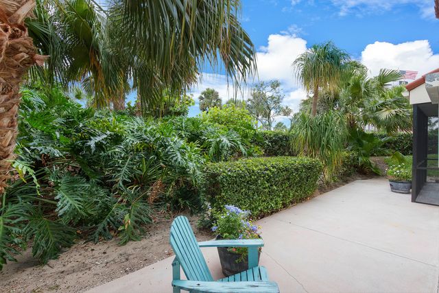 204 SEA OATS Drive D, Juno Beach, FL 33408