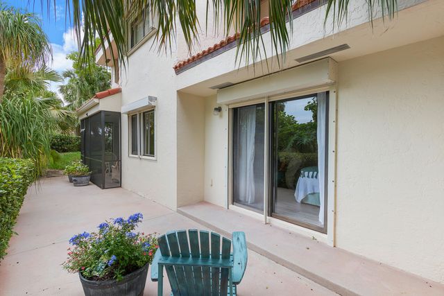 204 SEA OATS Drive D, Juno Beach, FL 33408