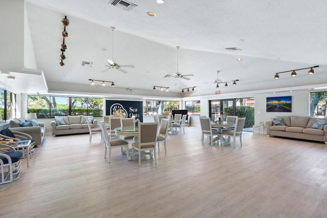 204 SEA OATS Drive D, Juno Beach, FL 33408