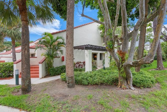 204 SEA OATS Drive D, Juno Beach, FL 33408