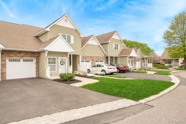 98 Andrew Drive, Mount Sinai, NY 11766