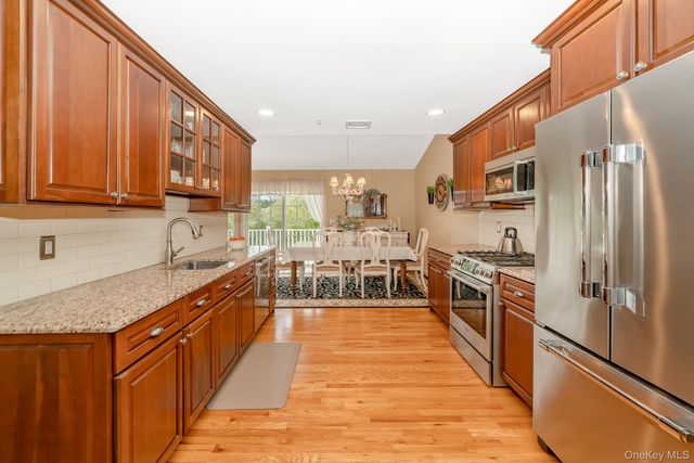 98 Andrew Drive, Mount Sinai, NY 11766