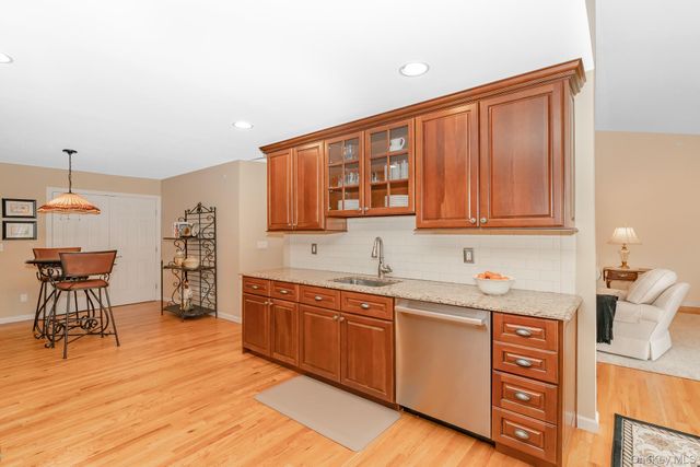 98 Andrew Drive, Mount Sinai, NY 11766
