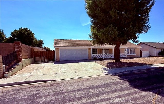 12404 Mammoth Drive, Victorville, CA 92392