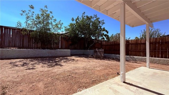 12404 Mammoth Drive, Victorville, CA 92392