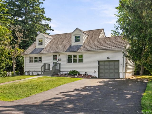 11 Hollow Drive, New City, NY 10956