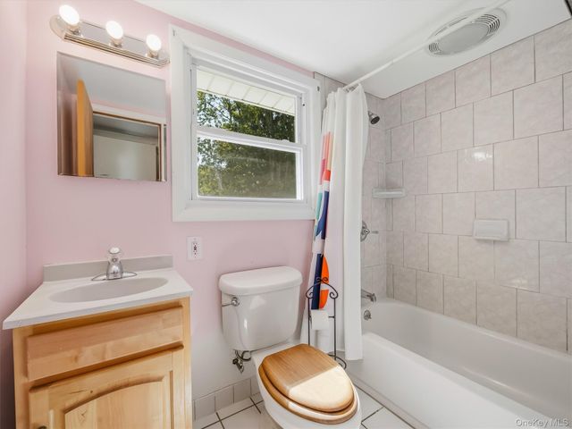 11 Hollow Drive, New City, NY 10956