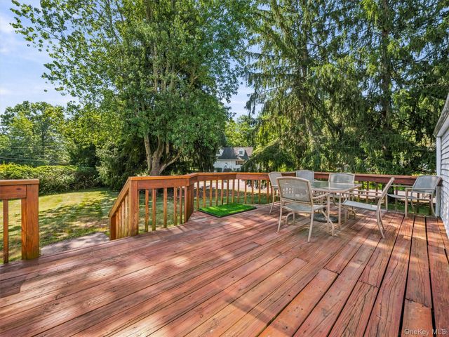 11 Hollow Drive, New City, NY 10956