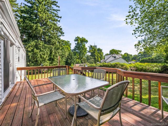 11 Hollow Drive, New City, NY 10956