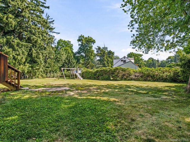 11 Hollow Drive, New City, NY 10956
