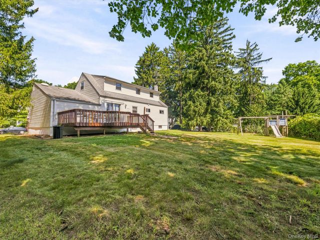 11 Hollow Drive, New City, NY 10956