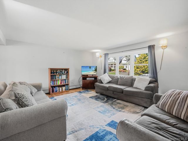 11 Hollow Drive, New City, NY 10956
