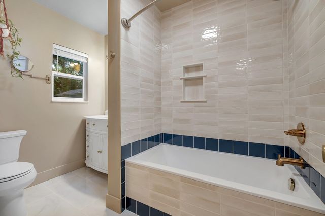 1310 E 7Th Avenue, Tallahassee, FL 32303