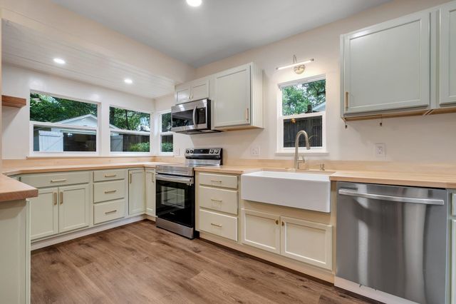 1310 E 7Th Avenue, Tallahassee, FL 32303