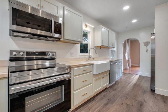1310 E 7Th Avenue, Tallahassee, FL 32303