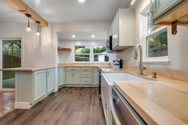 1310 E 7Th Avenue, Tallahassee, FL 32303
