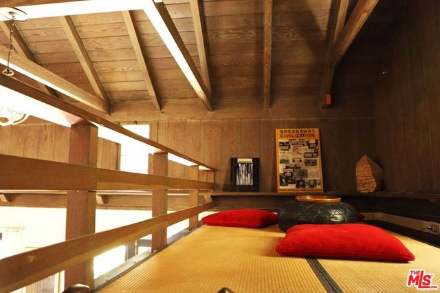 8012 Lark Lane, Los Angeles, CA 90046
