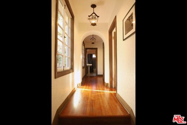 8012 Lark Lane, Los Angeles, CA 90046