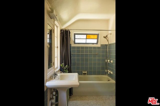 8012 Lark Lane, Los Angeles, CA 90046