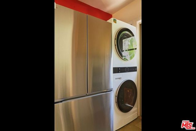 8012 Lark Lane, Los Angeles, CA 90046