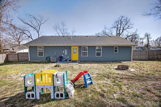 1025 Saint Louis Street, Lebanon, MO 65536