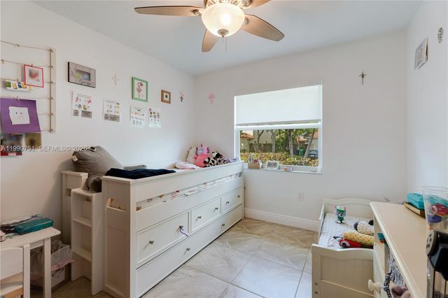 9014 SW 163rd Ter, Palmetto Bay, FL 33157