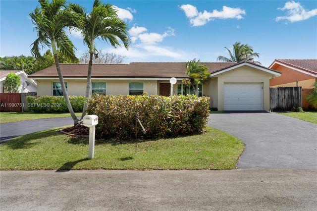 9014 SW 163rd Ter, Palmetto Bay, FL 33157