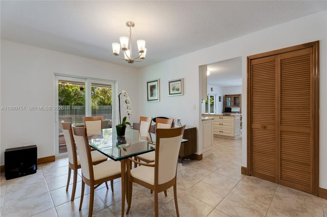 9014 SW 163rd Ter, Palmetto Bay, FL 33157