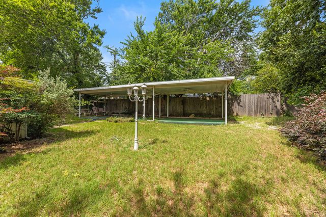 2502 Ashbury Drive, Arlington, TX 76015