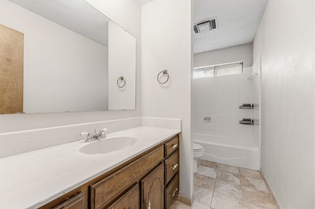 2502 Ashbury Drive, Arlington, TX 76015