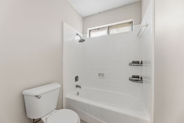 2502 Ashbury Drive, Arlington, TX 76015